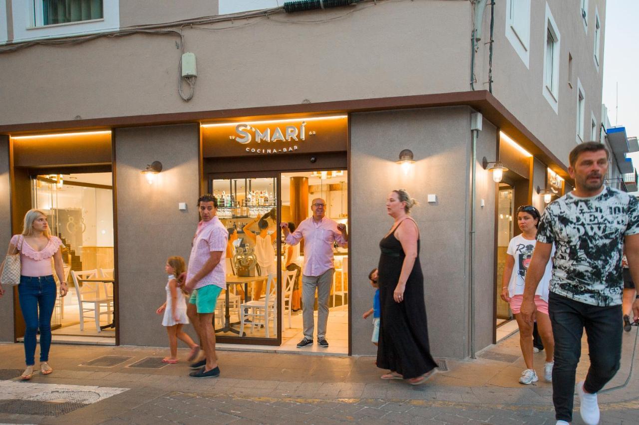 Hostal Mari Sant Antoni de Portmany Екстериор снимка