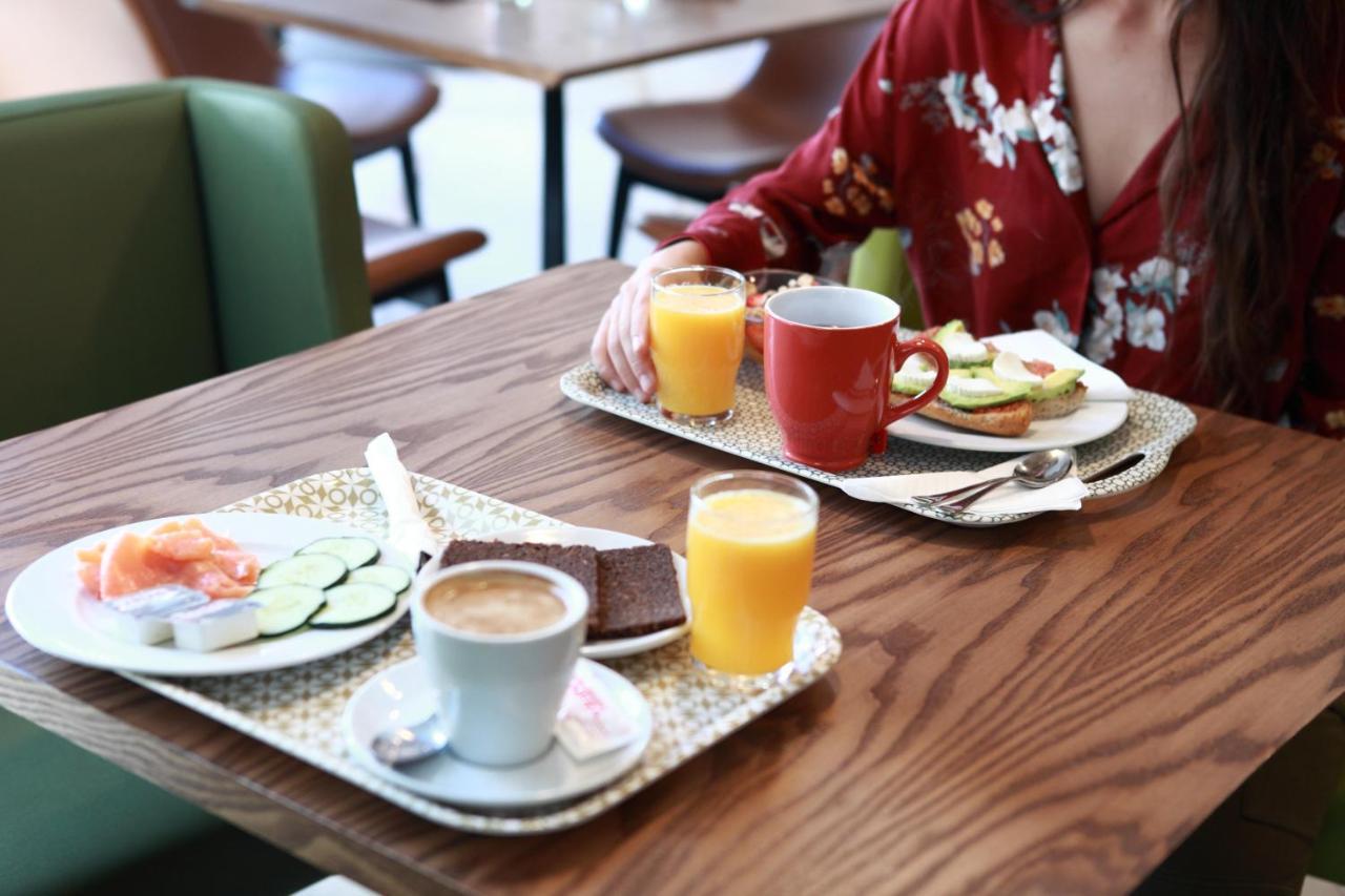 Hostal Mari Sant Antoni de Portmany Екстериор снимка